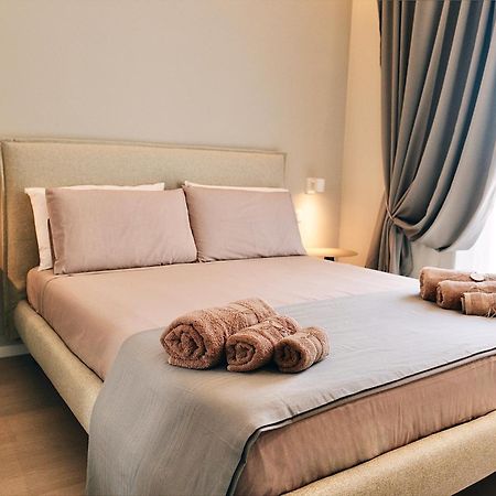 18Zero2 Luxury Rooms Bari Exteriér fotografie